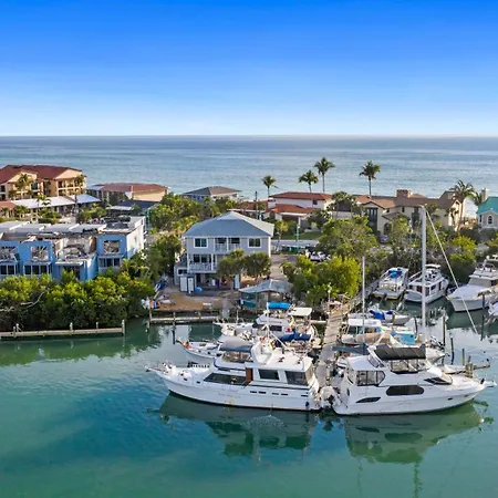 Aparthotel Chadwick Cove Marina